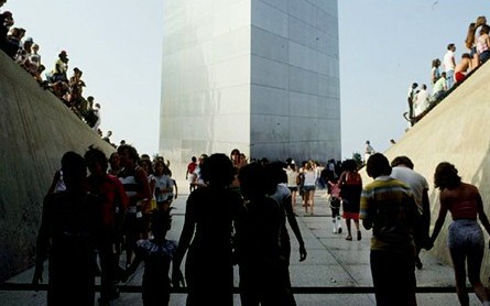 Crowd At the Visitor Center Entrance